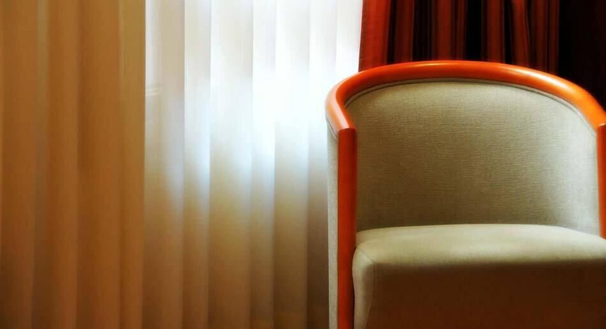 Amadeus Hotel 4*