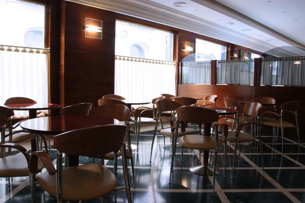 Amadeus Hotel